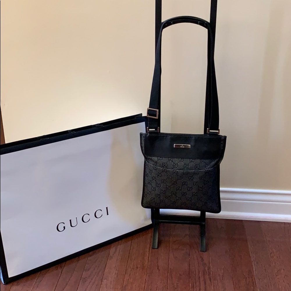 🔥Authentic GUCCI Messenger/Crossbody🔥